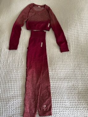 Seamless Ombre Crop Long-Sleeve & Legging Set - Wine/Burgundy